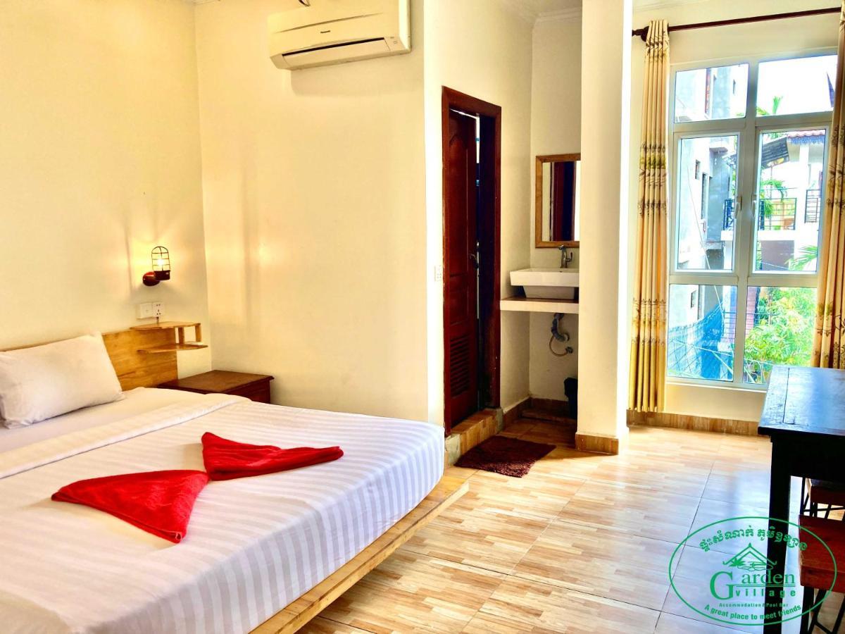 Garden Village Guesthouse & Pool Bar Сием Реап Екстериор снимка