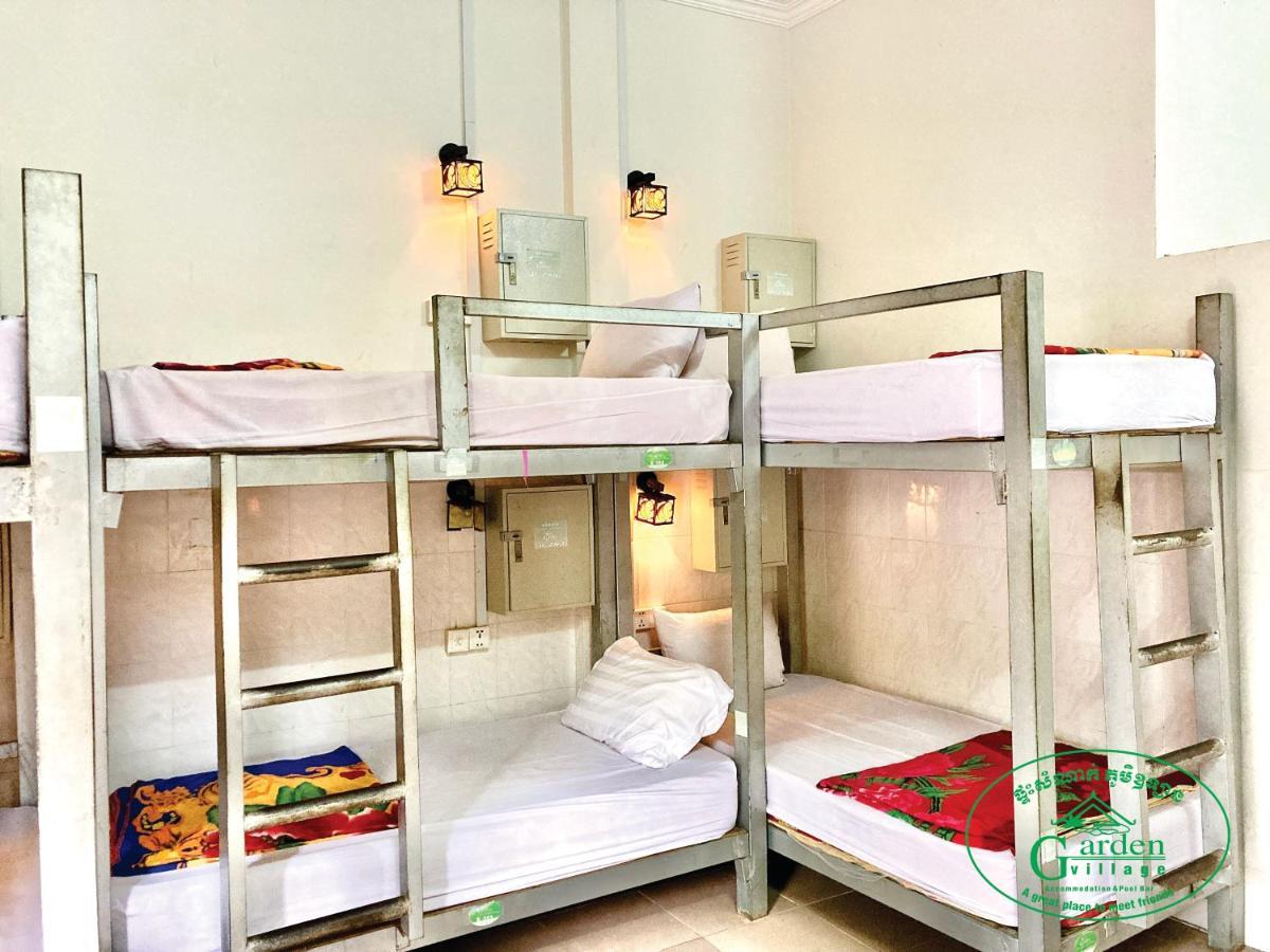 Garden Village Guesthouse & Pool Bar Сием Реап Екстериор снимка