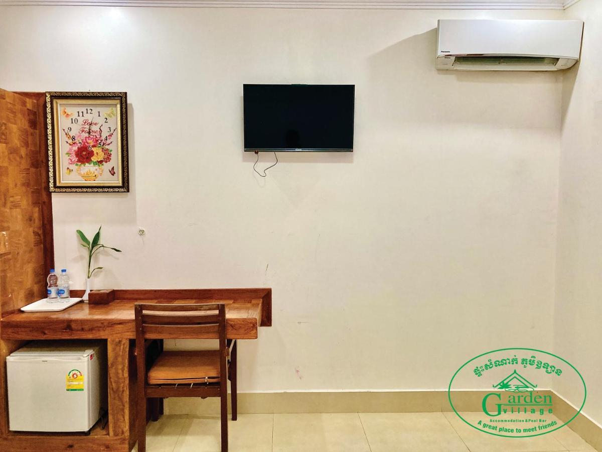 Garden Village Guesthouse & Pool Bar Сием Реап Екстериор снимка