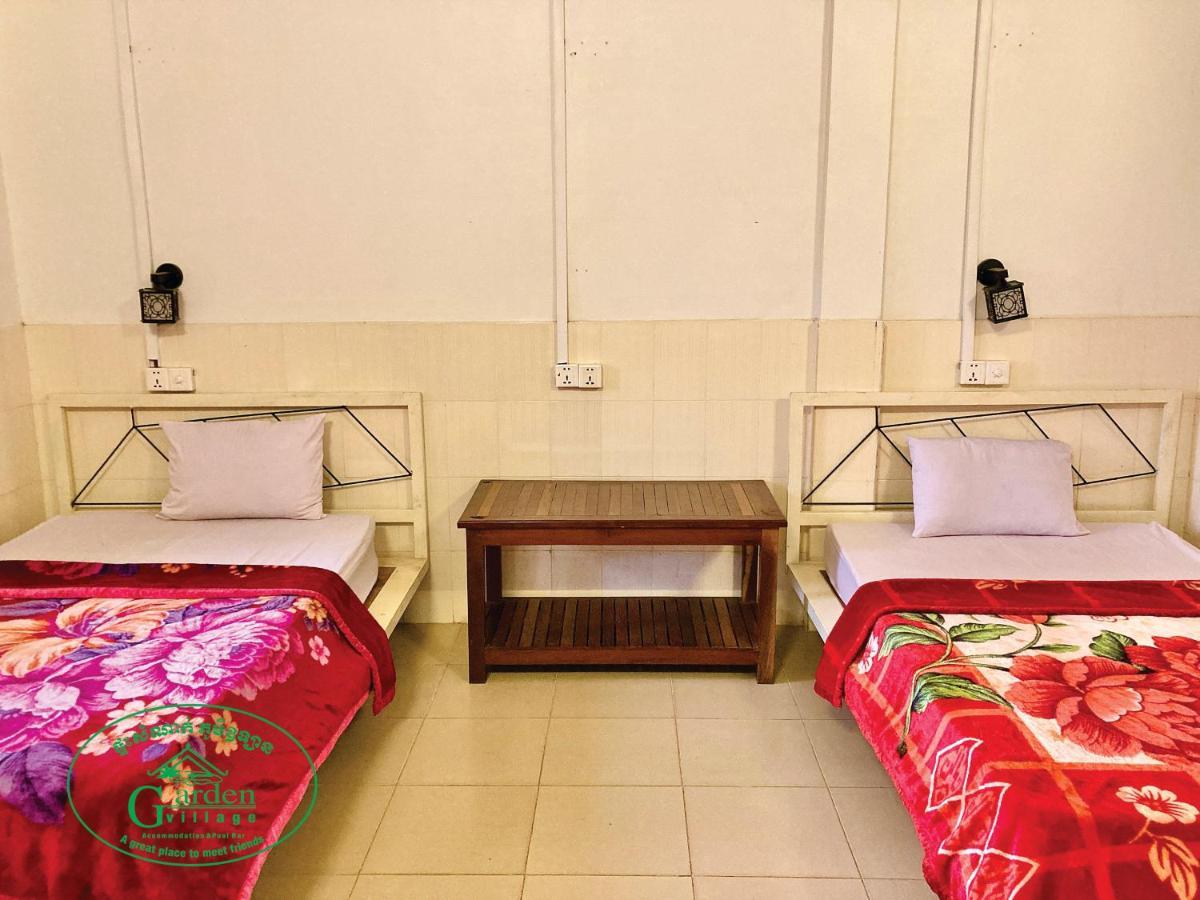 Garden Village Guesthouse & Pool Bar Сием Реап Екстериор снимка
