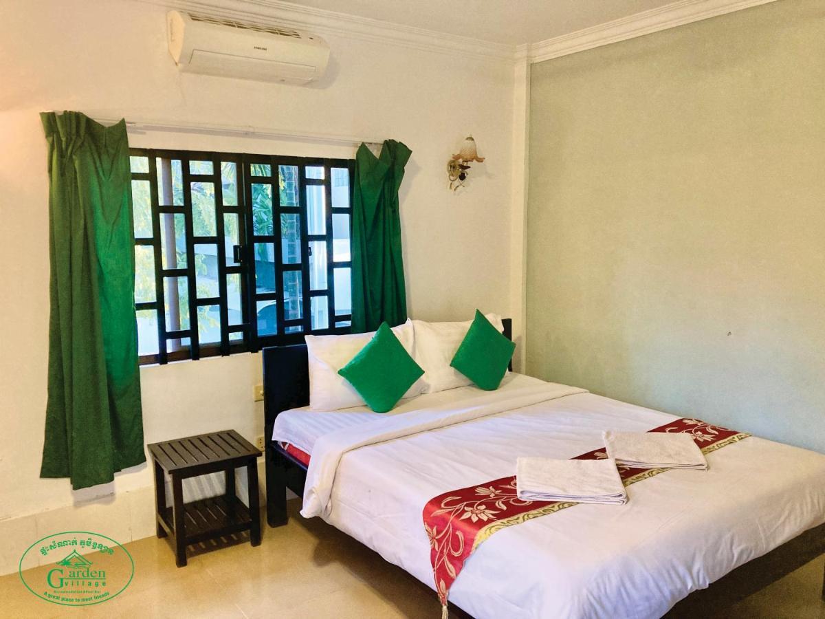 Garden Village Guesthouse & Pool Bar Сием Реап Екстериор снимка