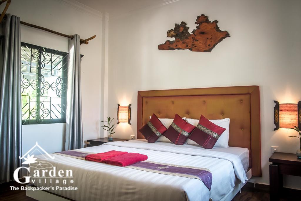 Garden Village Guesthouse & Pool Bar Сием Реап Екстериор снимка